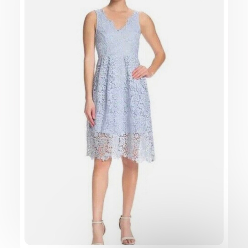 ASTR The Label Light Blue Lace Midi Dress M